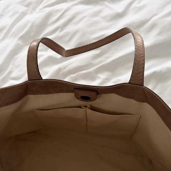 Elegant (not too) Pink Leather Tote Bag - Picture 6 of 7